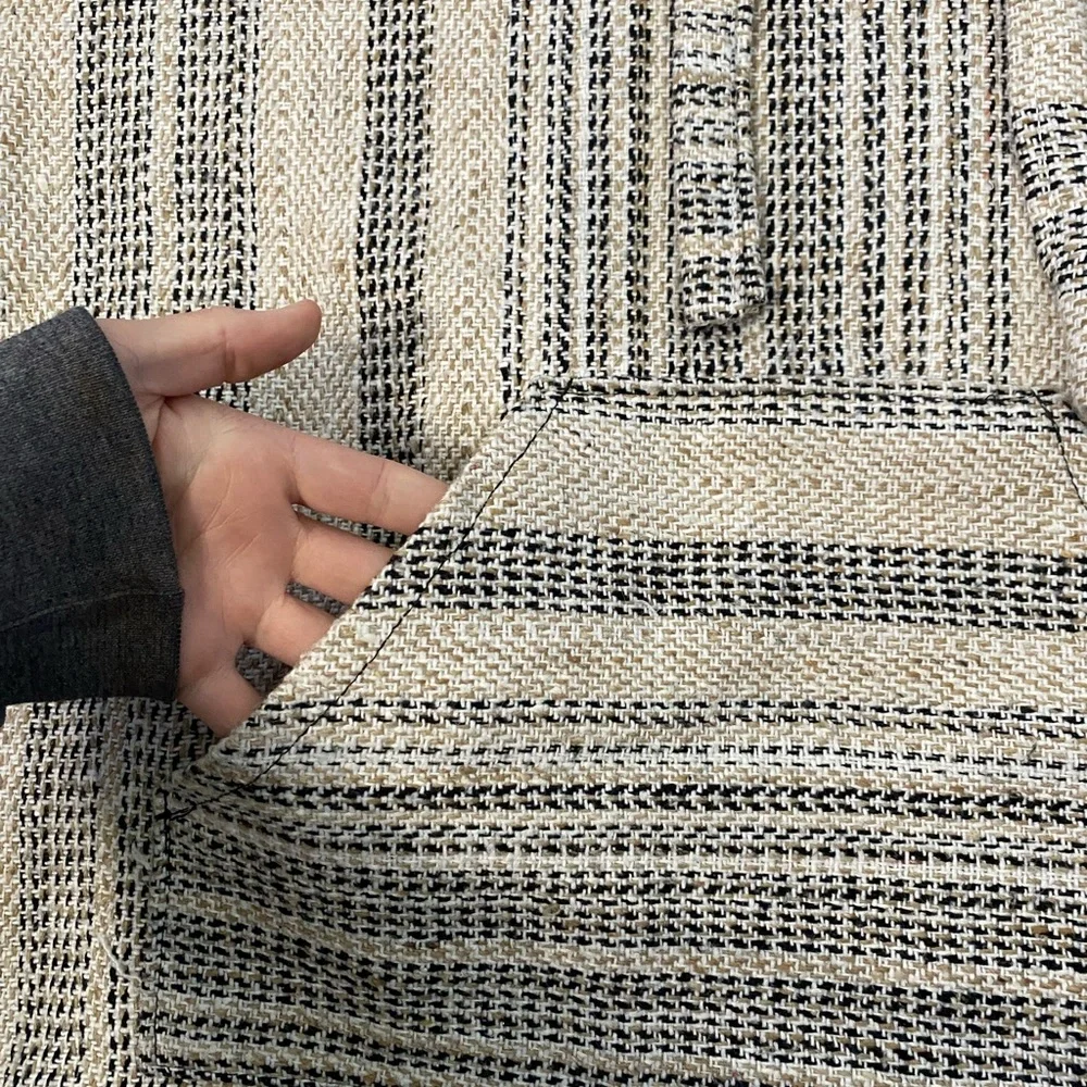 Authentic Rug Hoodie - Picture 7 of 8